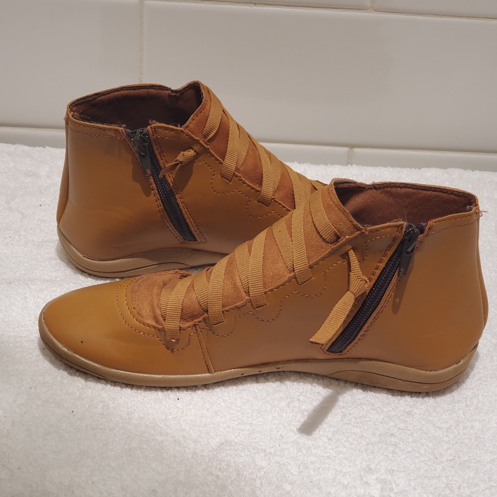 Soft Leather Zippered Ankle Boots